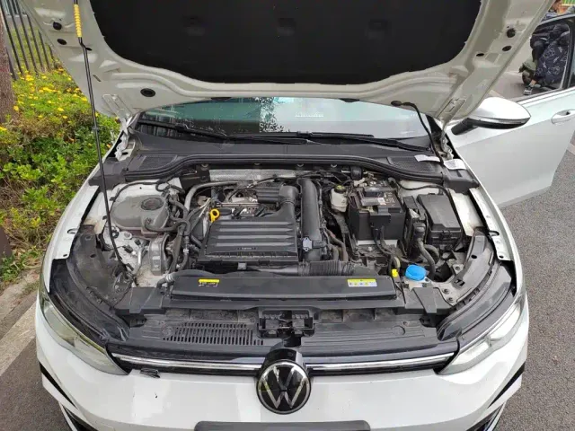 Volkswagen Golf — Фото автомобиля 16