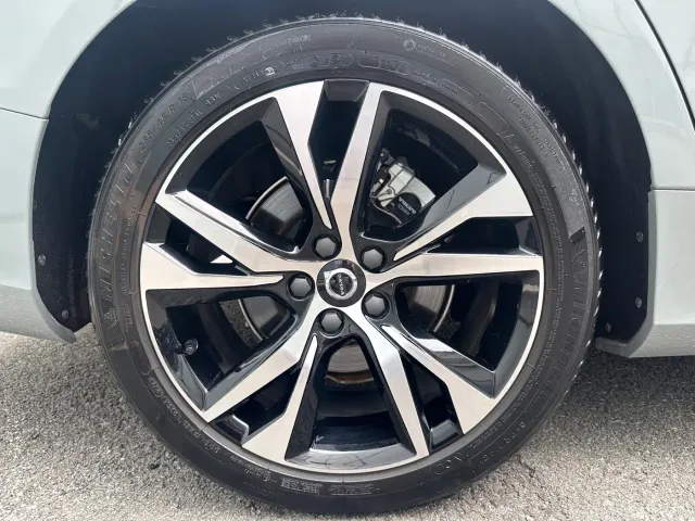 Volvo S60 — Фото автомобиля 21