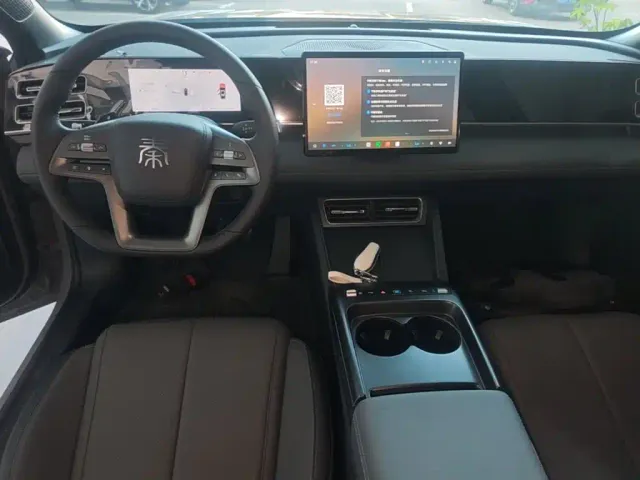 BYD Qin L — Фото автомобиля 5