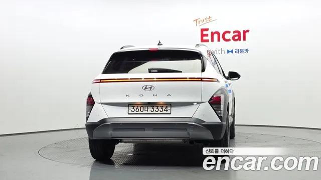 Hyundai Kona SX2 — Фото автомобиля 3