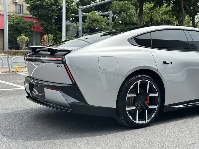 Xpeng P7 — Фото автомобиля 19