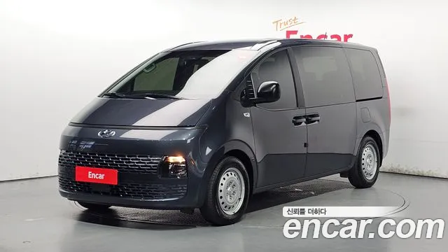 Фотография автомобиля — Hyundai Staria