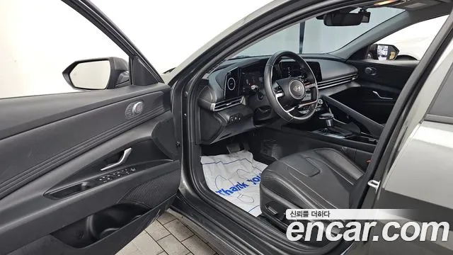 Hyundai Avante CN7 — Фото автомобиля 10