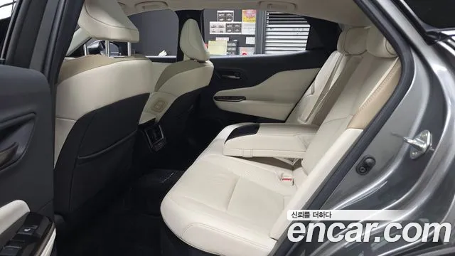 Toyota Crown — Фото автомобиля 11