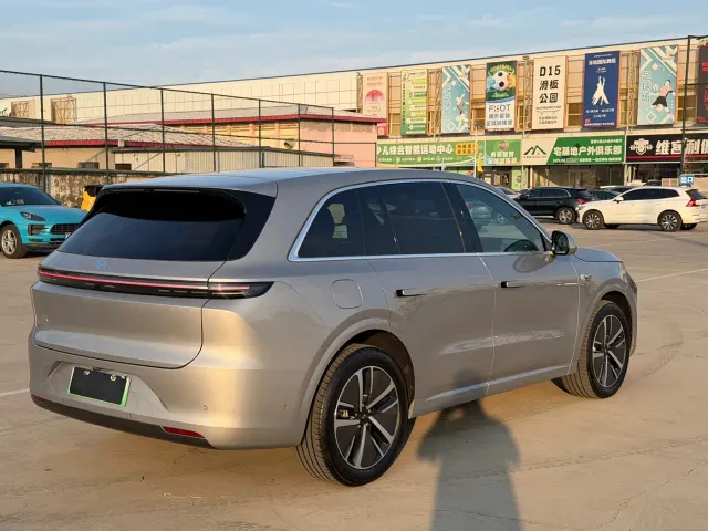 Li Auto Li Auto L6 2024 Pro — Фото автомобиля 6