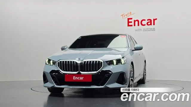 BMW 5-Series 5 серия (G60) 523d xDrive M Sport — Фото автомобиля 3