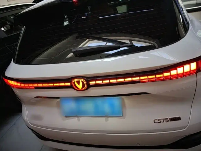 Changan CS75 Plus — Фото автомобиля 5