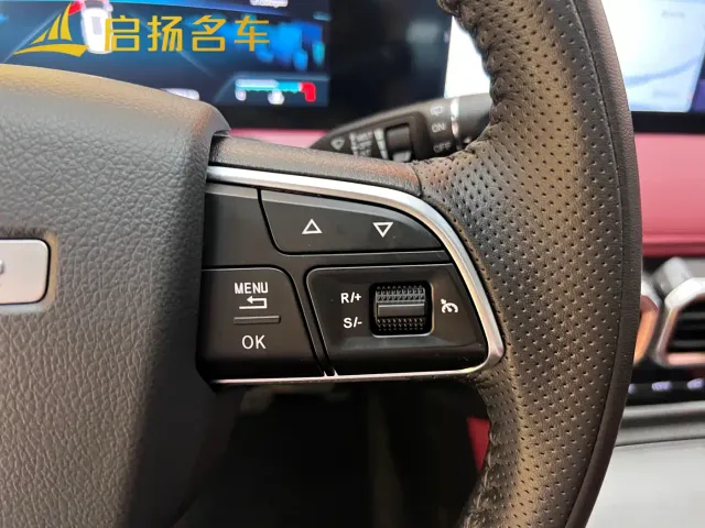 Jetour X70 Plus — Фото автомобиля 9