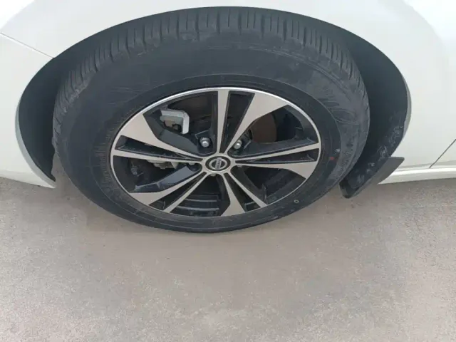 Nissan Sylphy — Фото автомобиля 24
