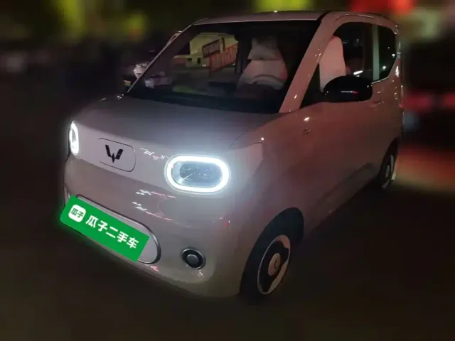 Фотография автомобиля — Wuling Hongguang Mini EV