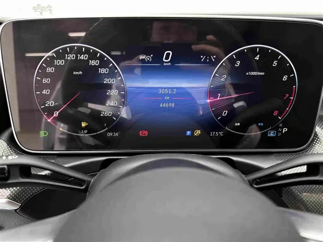 Mercedes-Benz C-Class — Фото автомобиля 9