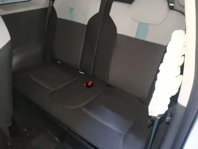 Changan Lumin — Фото автомобиля 16