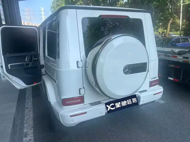 Mercedes-Benz G-Class — Фото автомобиля 3