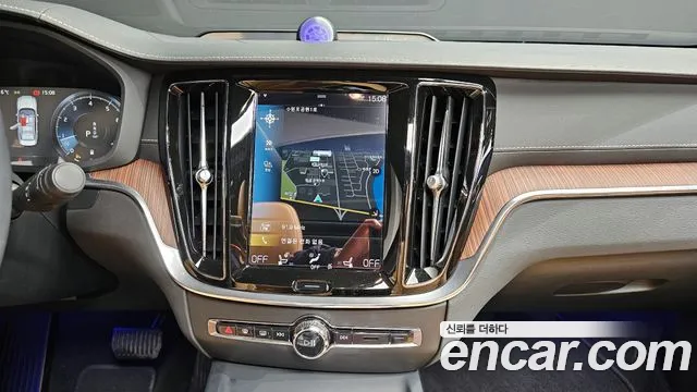 Вольво S60 S60 третьего поколения B5 Inscription — Фото автомобиля 19