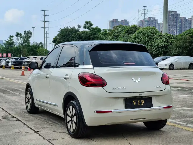 Wuling Bingo — Фото автомобиля 4