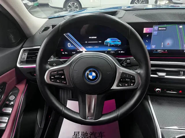 BMW i3 — Фото автомобиля 7
