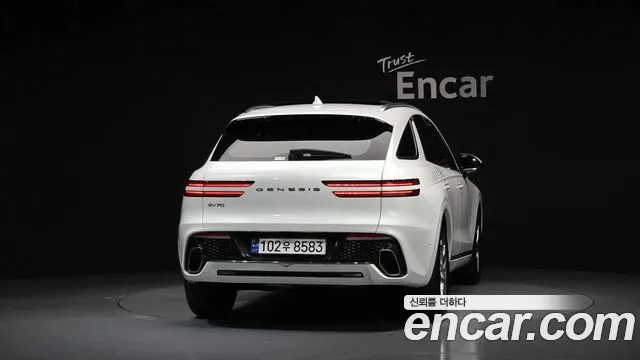 Genesis GV70 2.5T Бензин 2WD — Фото автомобиля 4