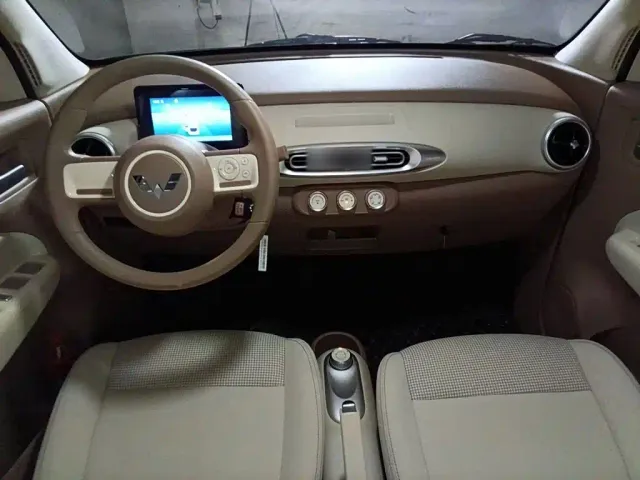 Wuling Hongguang Mini EV — Фото автомобиля 5