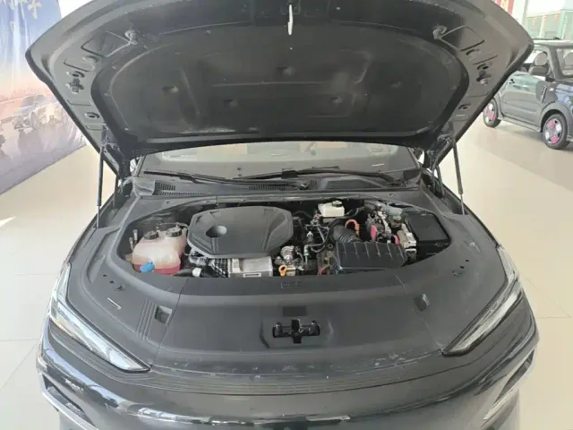 Geely Galaxy Xingyao 8 — Фото автомобиля 19