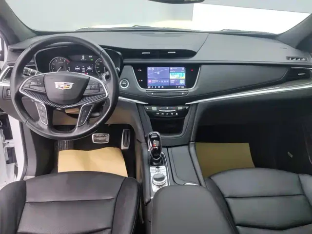 Cadillac XT5 — Фото автомобиля 12