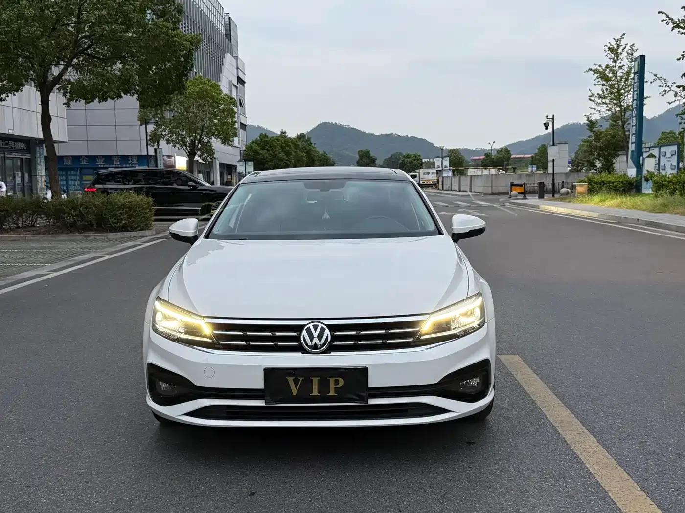Volkswagen Lamando 2021 Facelift 280TSI DSG Comfort Edition — Фото автомобиля 2