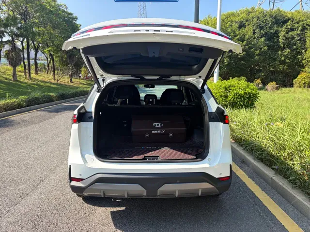 Geely Galaxy L7 — Фото автомобиля 14
