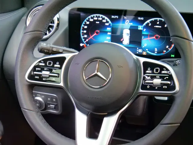 Mercedes-Benz GLA-Class — Фото автомобиля 13