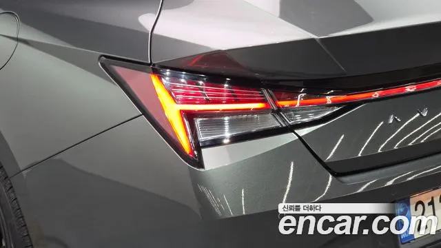 Hyundai Avante — Фото автомобиля 8