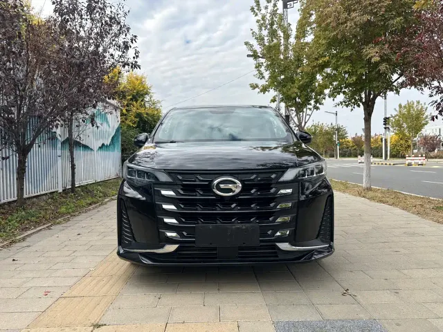 GAC Trumpchi M6 — Фото автомобиля 3