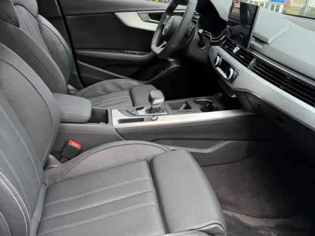 Audi A4L — Фото автомобиля 12