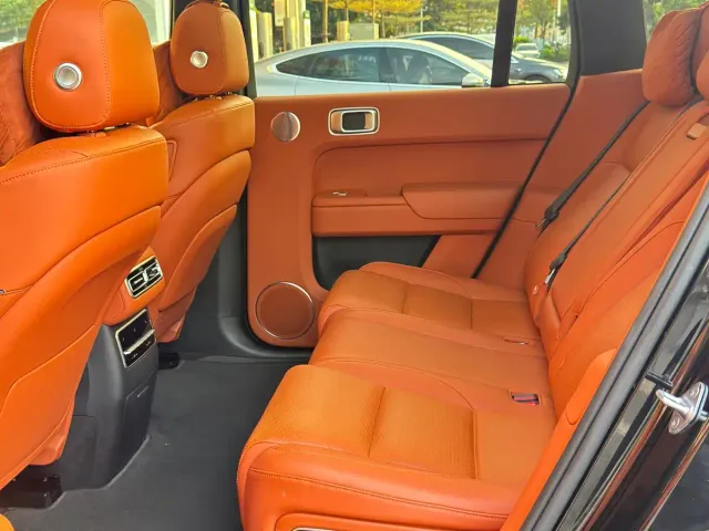 Li Auto L7 — Фото автомобиля 12