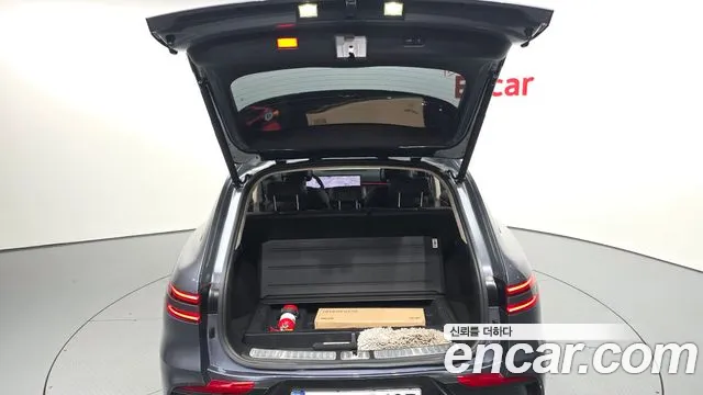 Genesis GV70 2.5T Бензин 2WD — Фото автомобиля 19