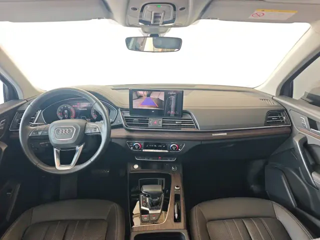 Audi Q5L — Фото автомобиля 5