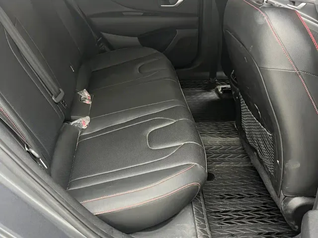 Hyundai Elantra — Фото автомобиля 11