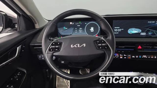 Kia EV6 — Фото автомобиля 12