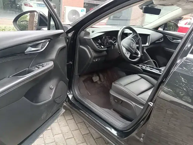 Buick Envision Plus — Фото автомобиля 15
