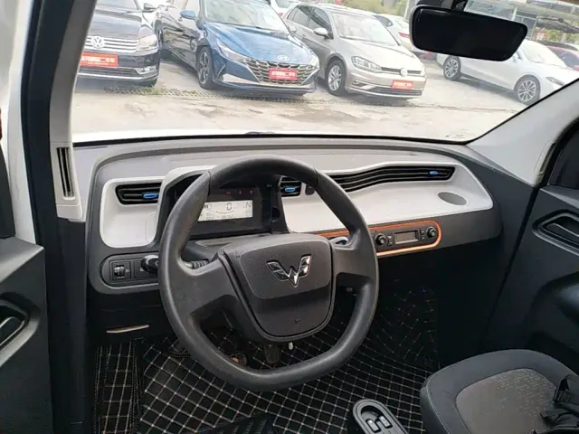 Wuling Hongguang Mini EV — Фото автомобиля 9