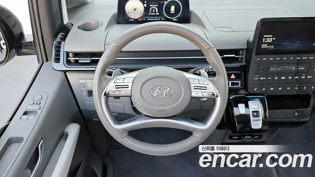 Hyundai Staria Staria 4WD Lounge 9 мест — Фото автомобиля 13