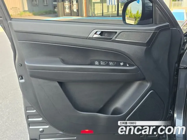 KG_Mobility_Ssangyong Rexton Новый Rexton Sport Дизель 2.2 4WD — Фото автомобиля 10
