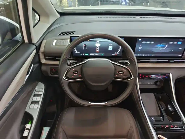 Maxus G50 PHEV — Фото автомобиля 10