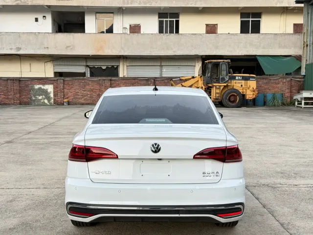 Volkswagen Bora — Фото автомобиля 8