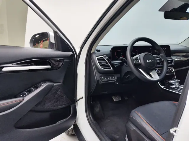 Kia Seltos — Фото автомобиля 10