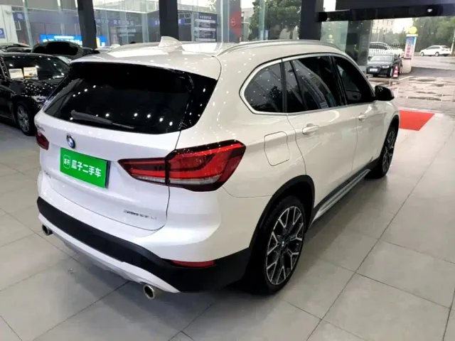 BMW X1 — Фото автомобиля 6
