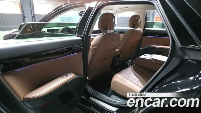 Hyundai Grandeur GN7 — Фото автомобиля 25