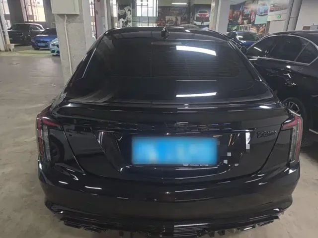 Cadillac CT5 — Фото автомобиля 5