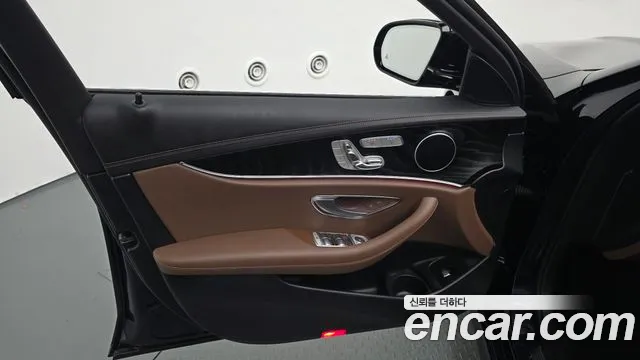 Mercedes-Benz E-Class W213 — Фото автомобиля 13