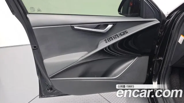 Kia Niro All Niro EV Air — Фото автомобиля 24
