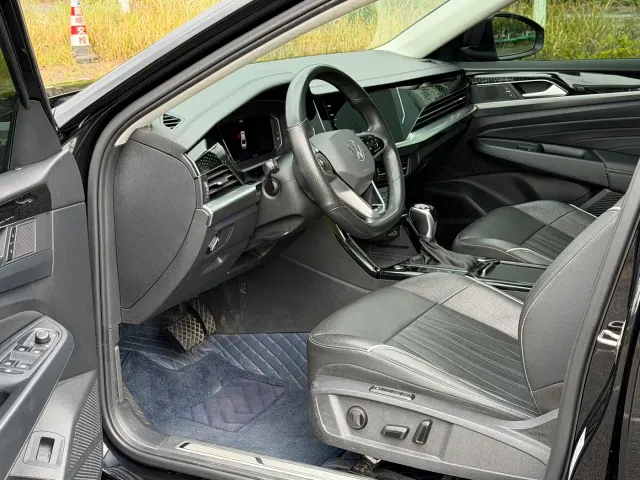 Volkswagen Passat — Фото автомобиля 6
