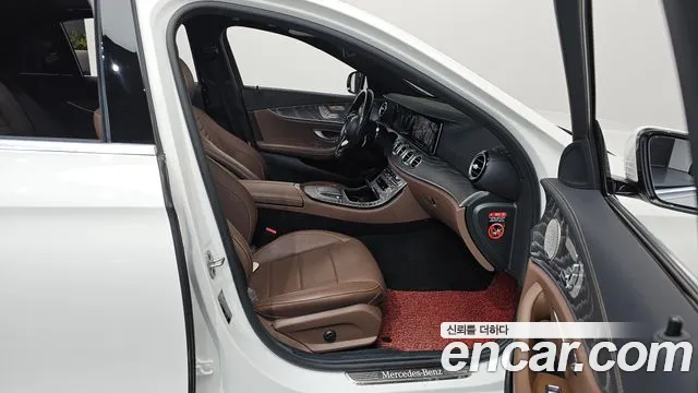 Mercedes-Benz E-Class E-класс W213 E350 4MATIC Avantgarde — Фото автомобиля 11