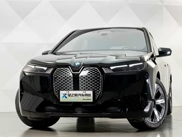 BMW iX — Фото автомобиля 3